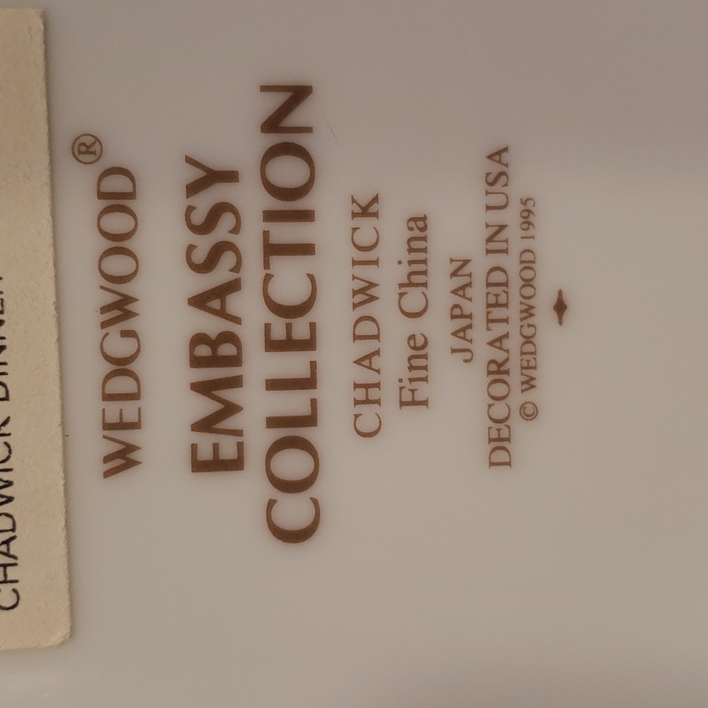 NWT Wedgwood Chadwick Dinner Plate - Picture 4 of 5